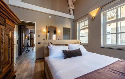 Mondragon Suite KPH bedroom
